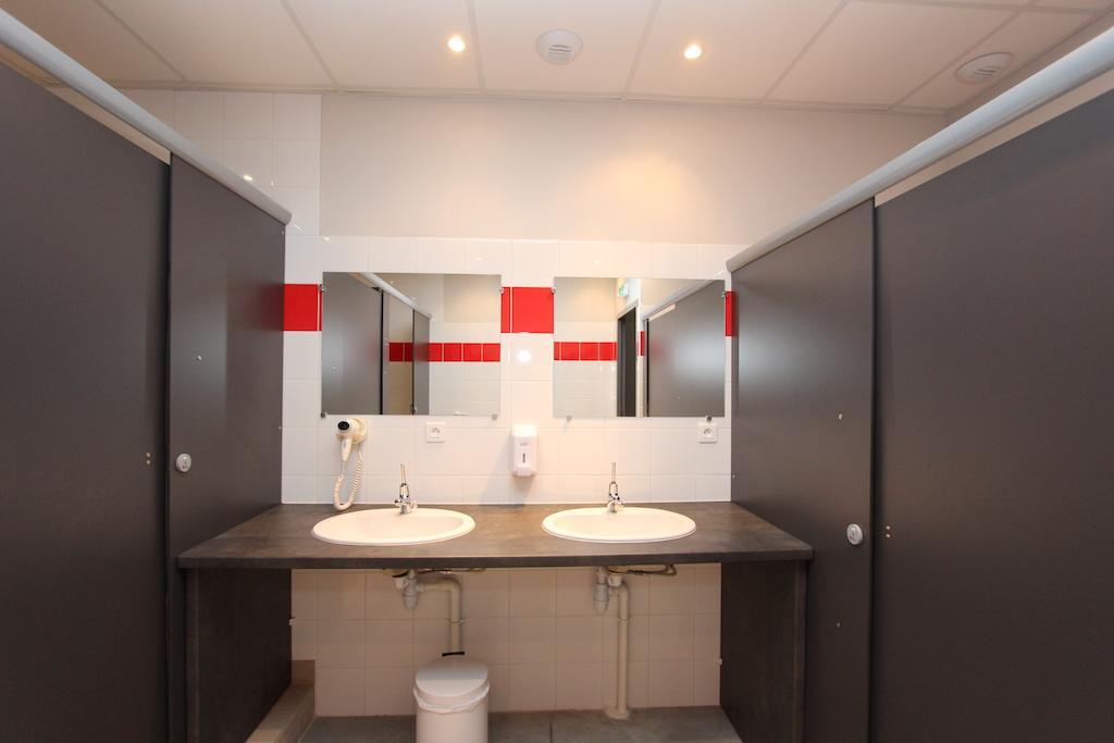 Auberge Flyzone Lézignan-Corbières Esterno foto