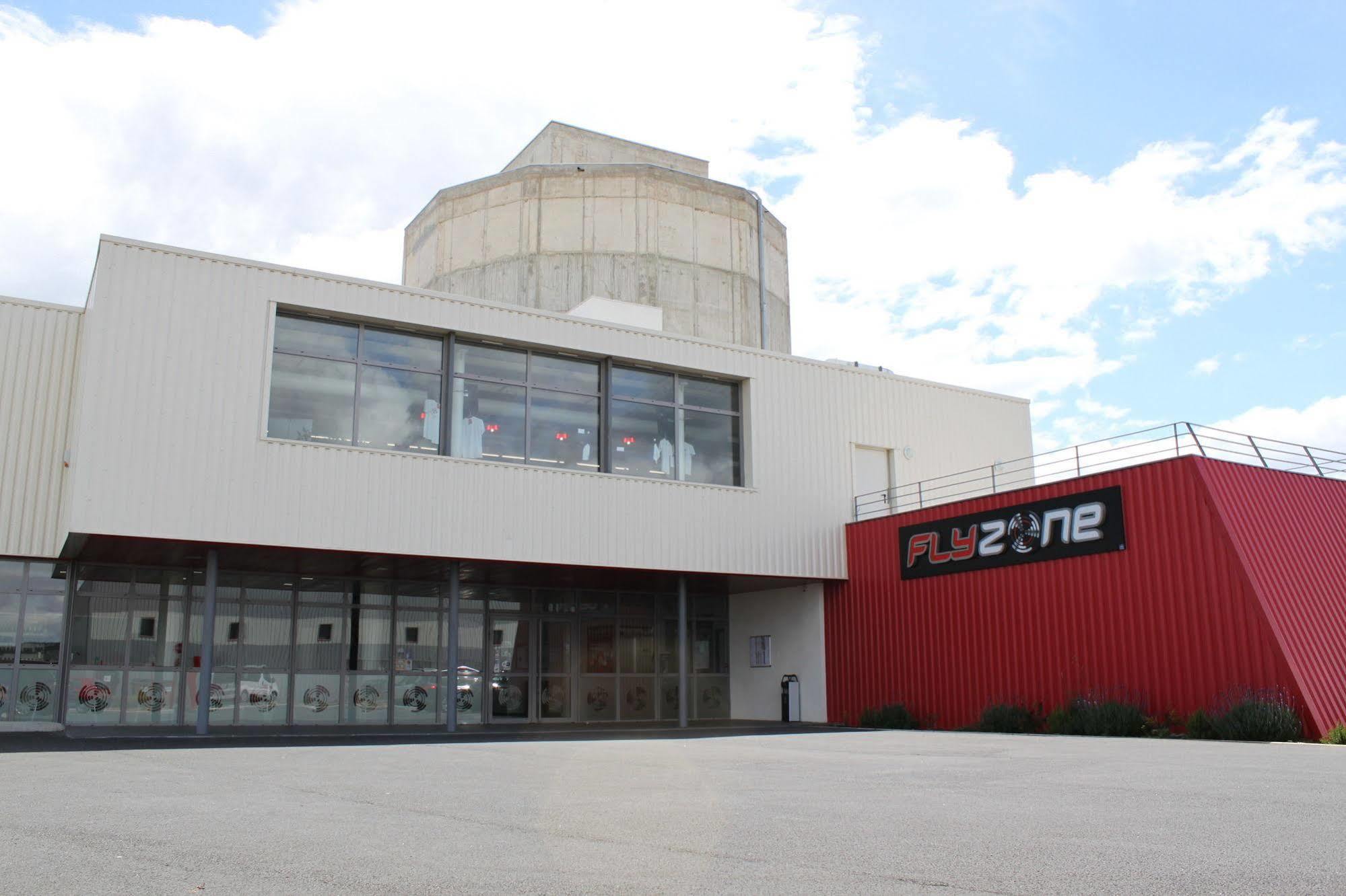 Auberge Flyzone Lézignan-Corbières Esterno foto